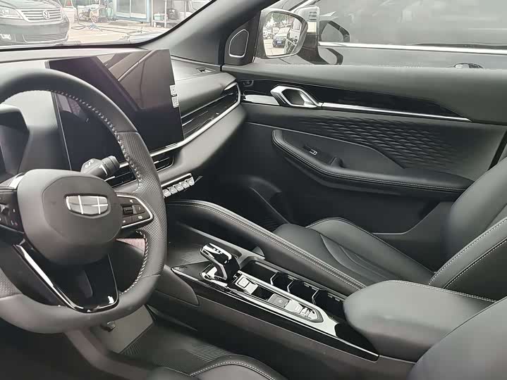 Geely Coolray 2025 2025款 缤越L 1.5TD DCT 超越