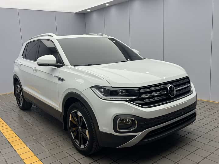 Фото 3 - Volkswagen Tacqua