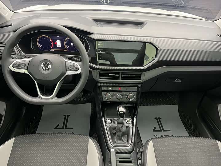 Фото 7 - Volkswagen Tacqua