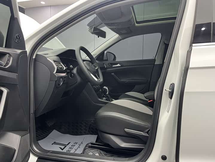 Фото 8 - Volkswagen Tacqua