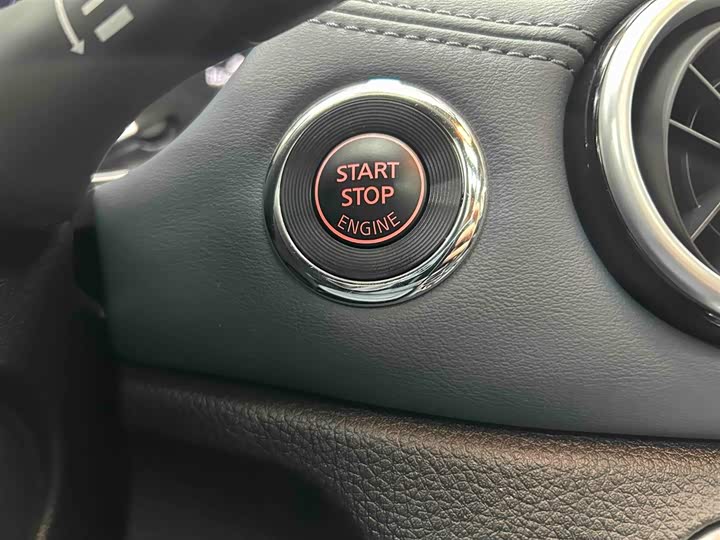 Nissan Qashqai 2025 2025款 荣誉 2.0L CVT XV+领先版