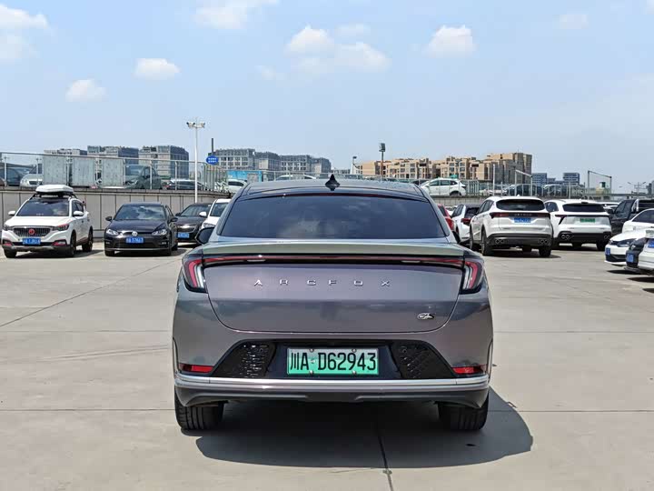 BAIC Arcfox Alpha S 2022 2022款 525S 160kW