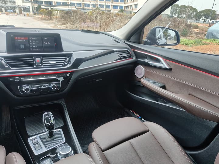 Фото 13 - BMW 1 Series