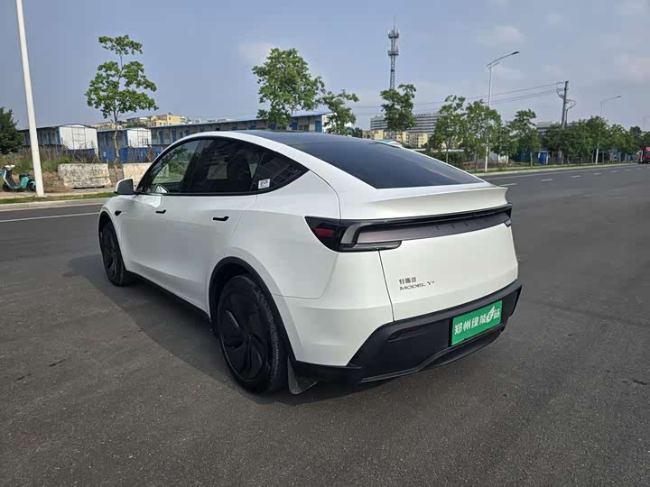 Фото 7 - Tesla Model Y