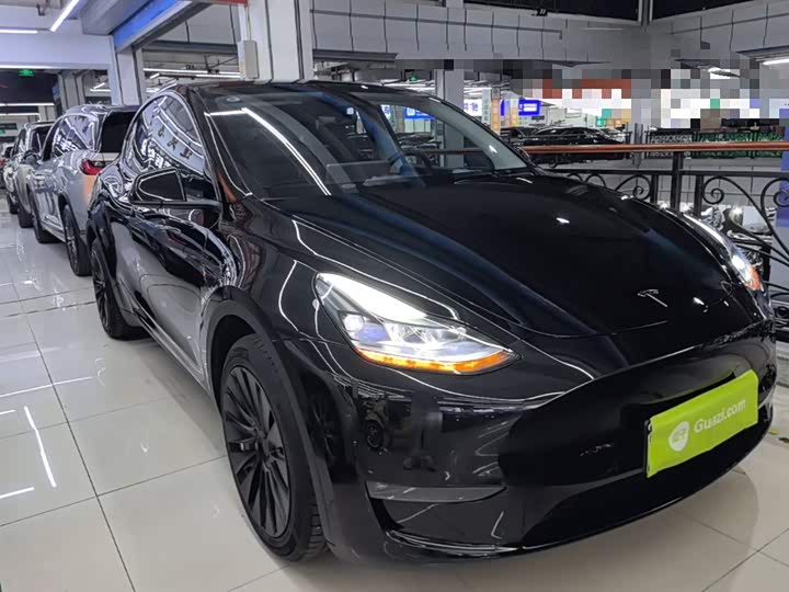 Zdjęcie 4 - Tesla Model Y