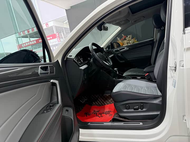 Volkswagen Tiguan X 2022 2022款 330TSI 两驱旗舰版