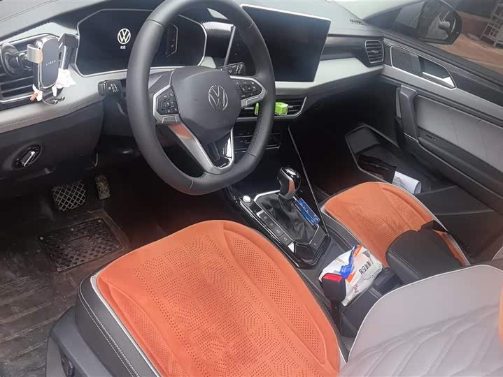 Volkswagen Tayron 2024 2024款 300TSI 两驱豪华Plus进阶版