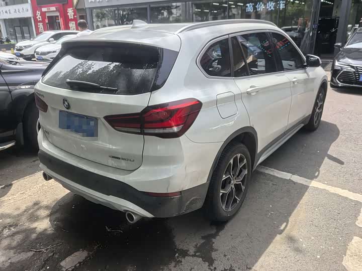 Фото 4 - BMW X1