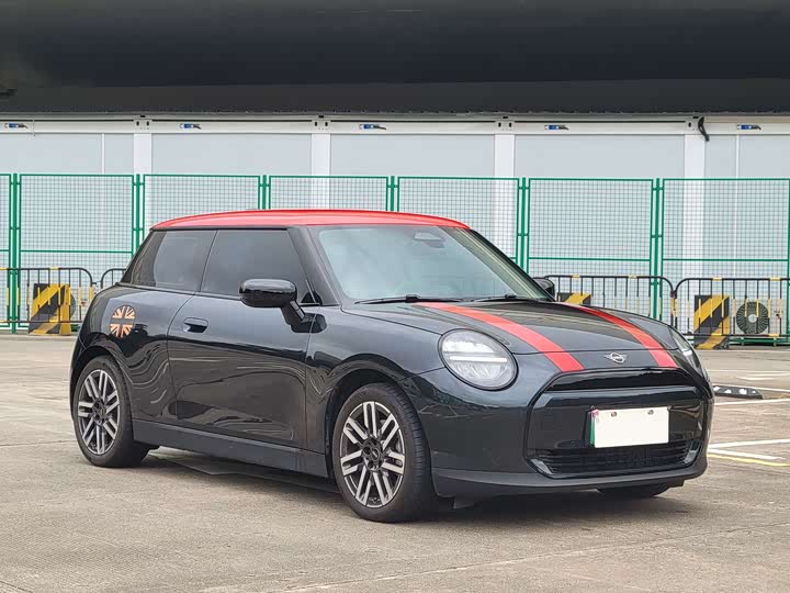 Mini Cooper 2025 2025款 改款 466km COOPER E 经典派