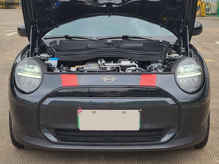 Mini Cooper 2025 2025款 改款 466km COOPER E 经典派