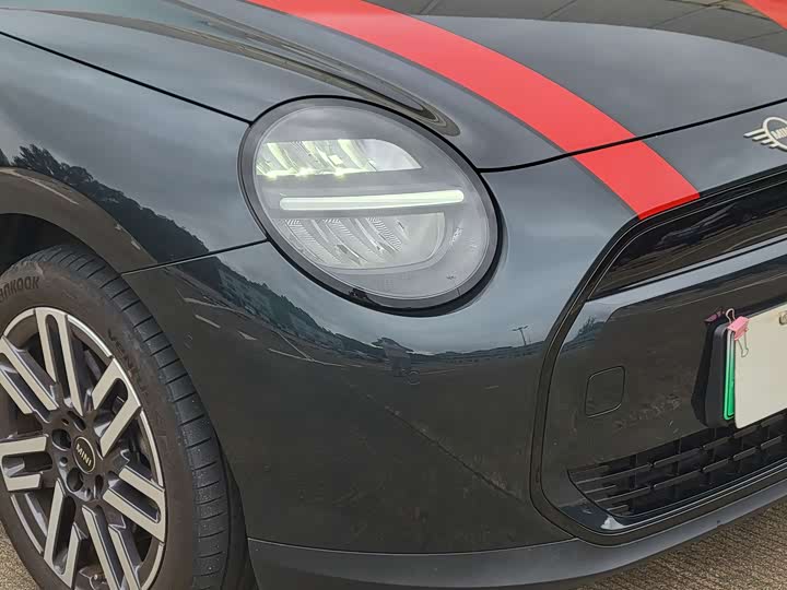 Mini Cooper 2025 2025款 改款 466km COOPER E 经典派