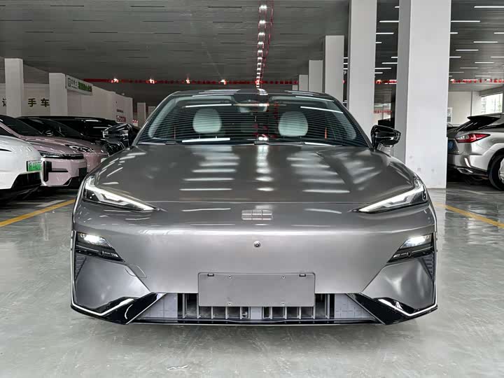 Geely Galaxy E8 2024 2024款 550km 后驱龙腾版