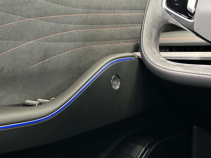 Geely Galaxy E8 2024 2024款 550km 后驱龙腾版
