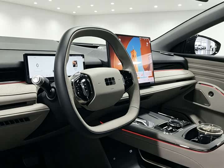 Geely Galaxy Starshine 8 EM-i 2025 2025款 130km EM-P 星舰版