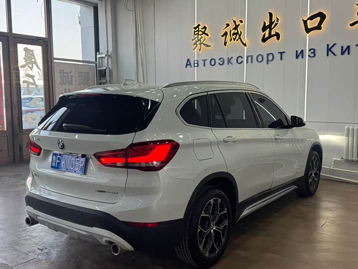 Фото 6 - BMW X1