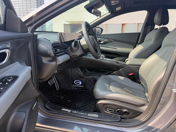 صورة 4 - GAC Trumpchi Empow R