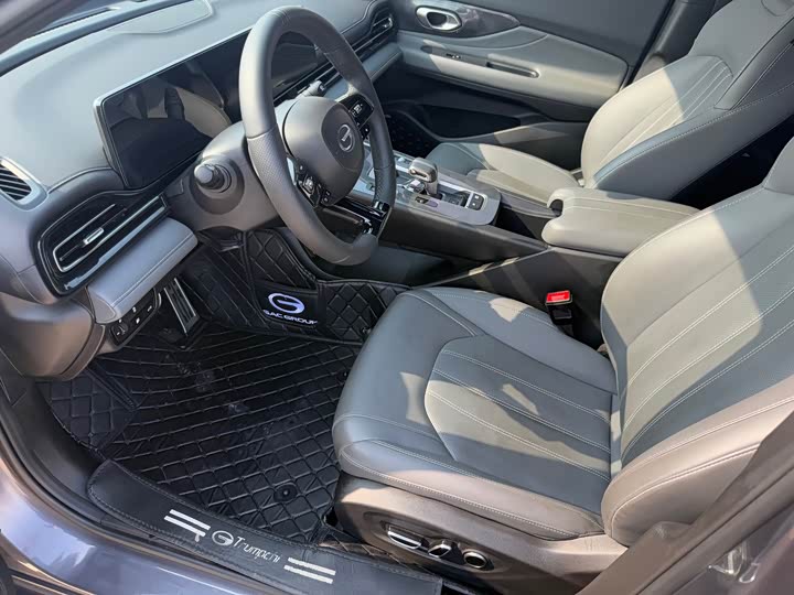 صورة 5 - GAC Trumpchi Empow R