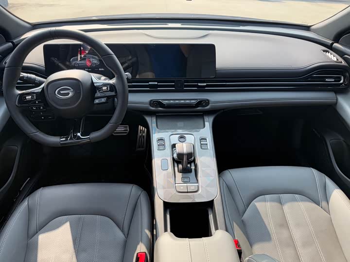 صورة 6 - GAC Trumpchi Empow R