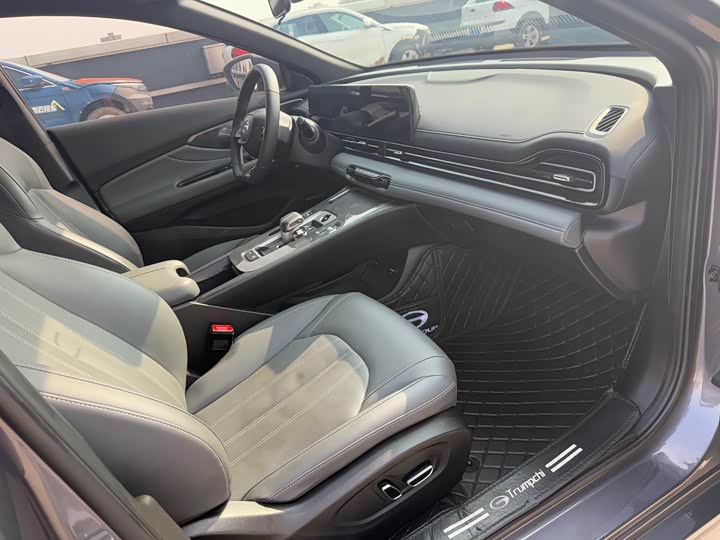 صورة 9 - GAC Trumpchi Empow R