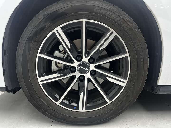Фото 9 - BYD Seal 06 Hybrid/EV