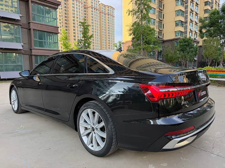 Фото 9 - Audi A6L
