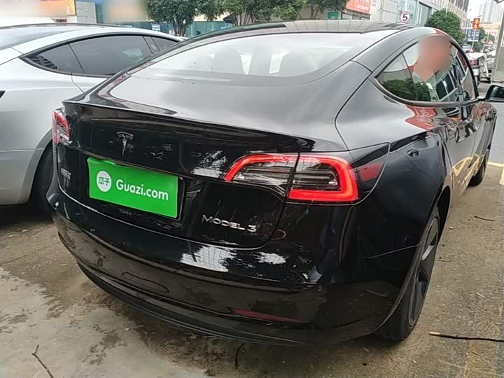 Zdjęcie 6 - Tesla Model 3