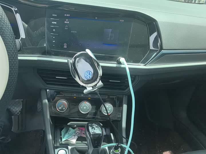 Фото 9 - Volkswagen Sagitar L