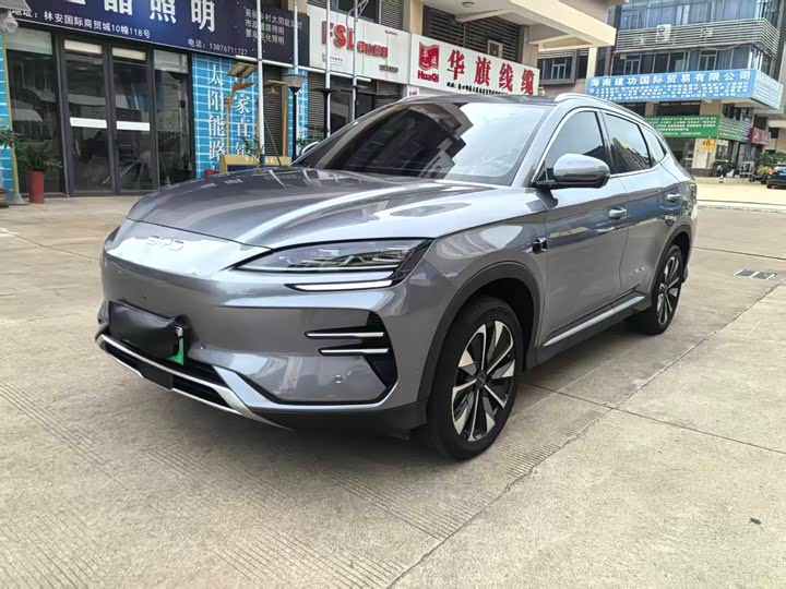 2025 BYD Song Plus Hybrid/EV
