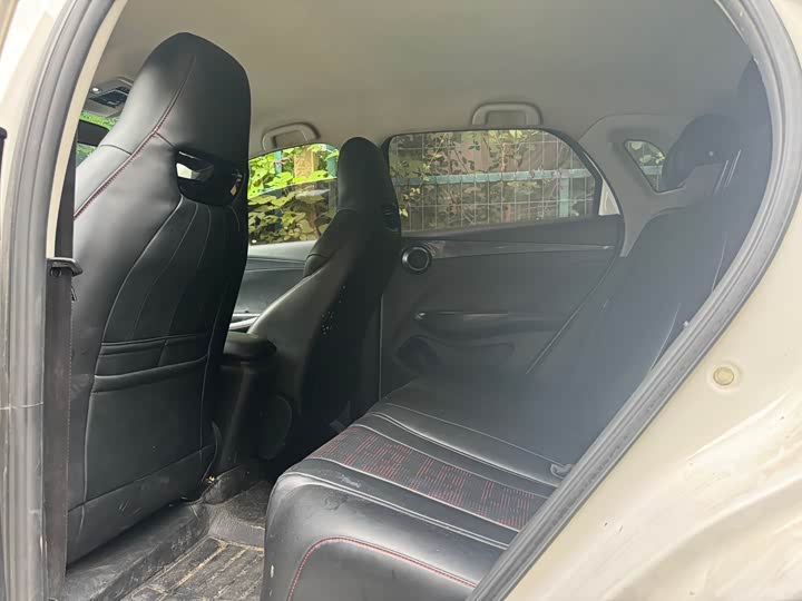 BYD E2 2023 2023款 豪华型
