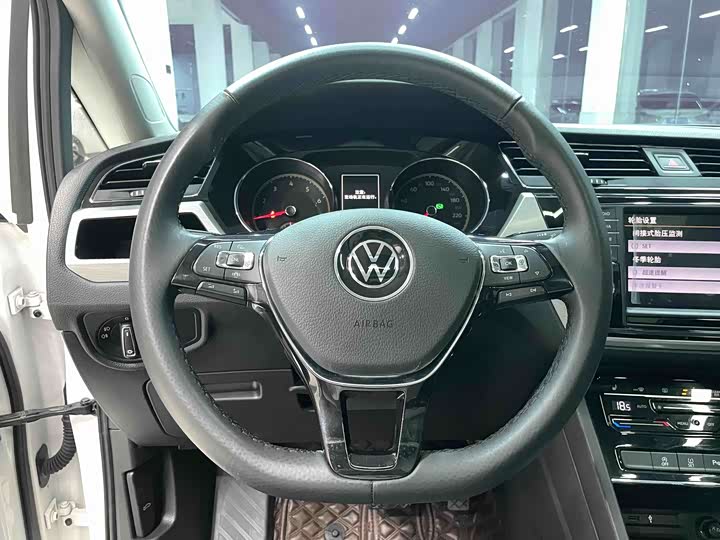 Volkswagen Touran L 2021 2021款 途安L 280TSI DSG拓界版 7座