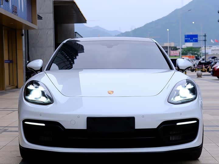 Zdjęcie 2 - Porsche Panamera