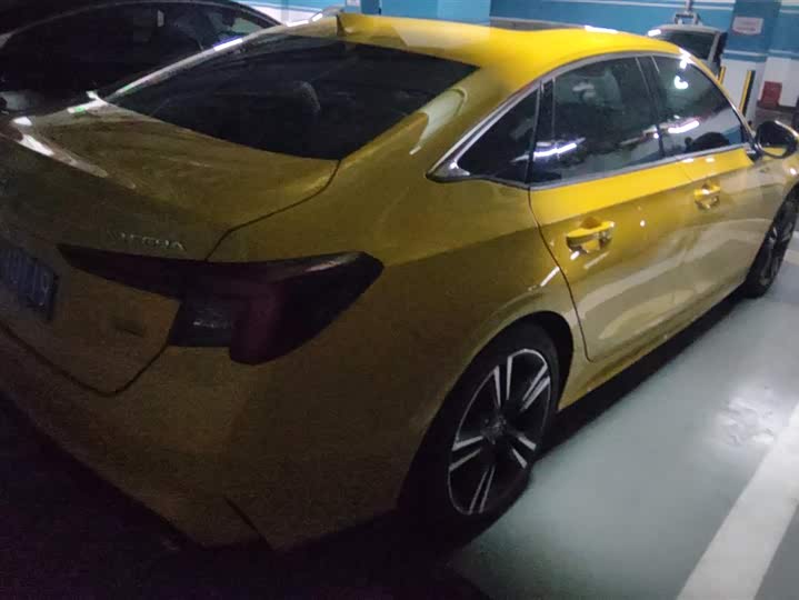 Photo 3 - Honda Integra