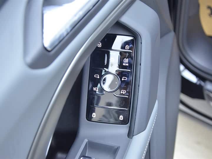 Audi Q5L 2026 2026款 2.0T 智混豪华型