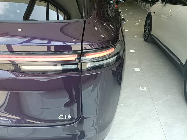 Leapmotor C16 2026 2026款 增程 280激光雷达智尊版 5座