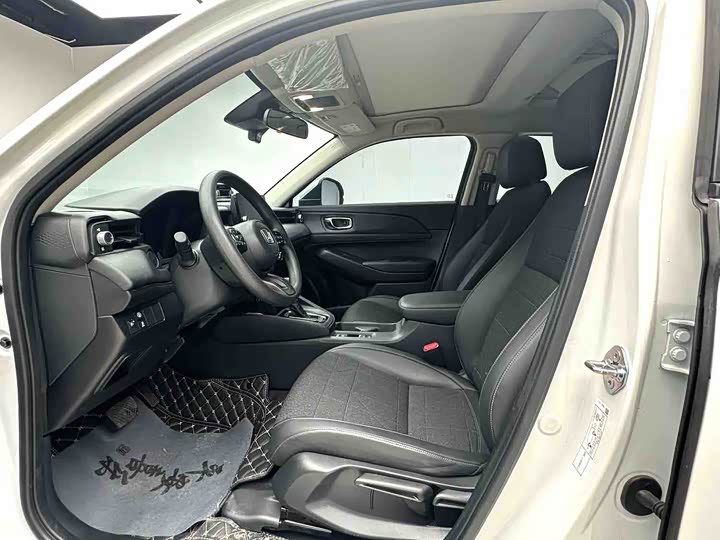 Фото 8 - Honda Vezel