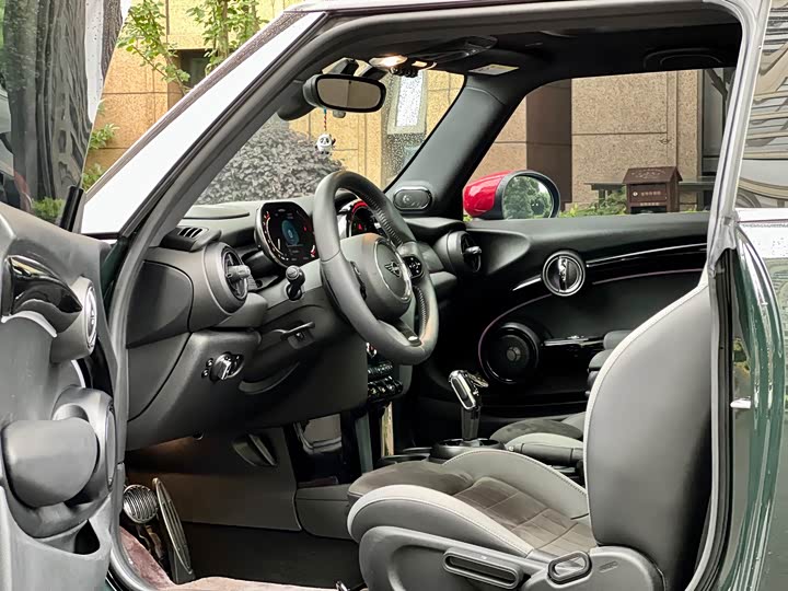 Mini Mini JCW 2022 2022款 2.0T JOHN COOPER WORKS ALL-IN