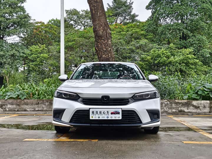 Photo 2 - Honda Civic