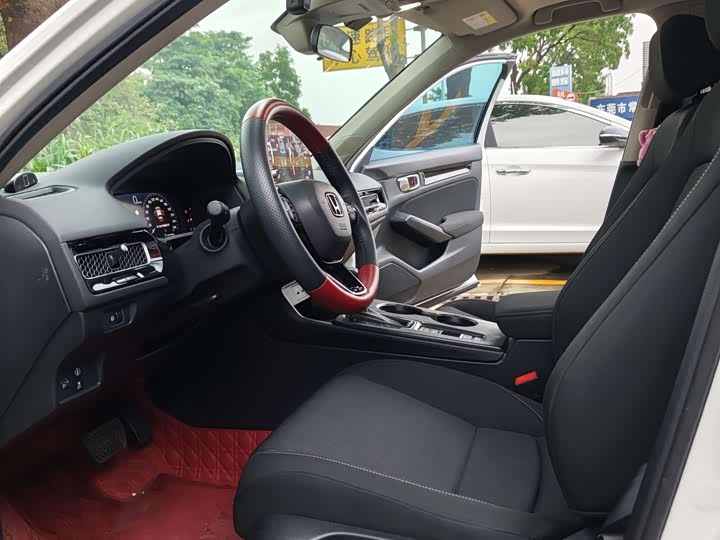 Photo 8 - Honda Civic