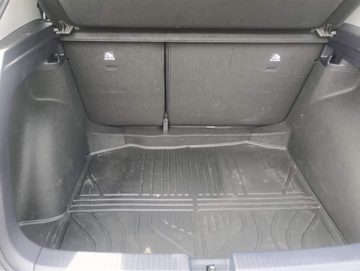 Volkswagen Tharu 2025 2025款 新锐 300TSI 锐享版