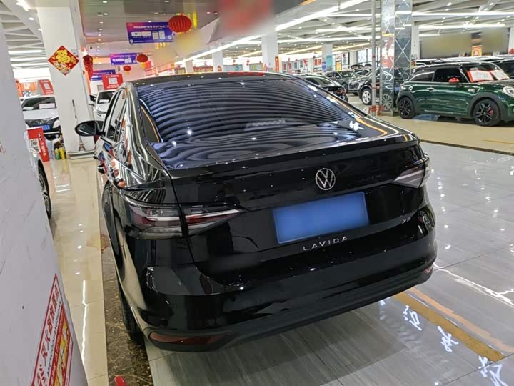 Фото 5 - Volkswagen Lavida