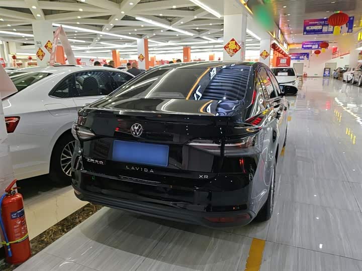Фото 7 - Volkswagen Lavida