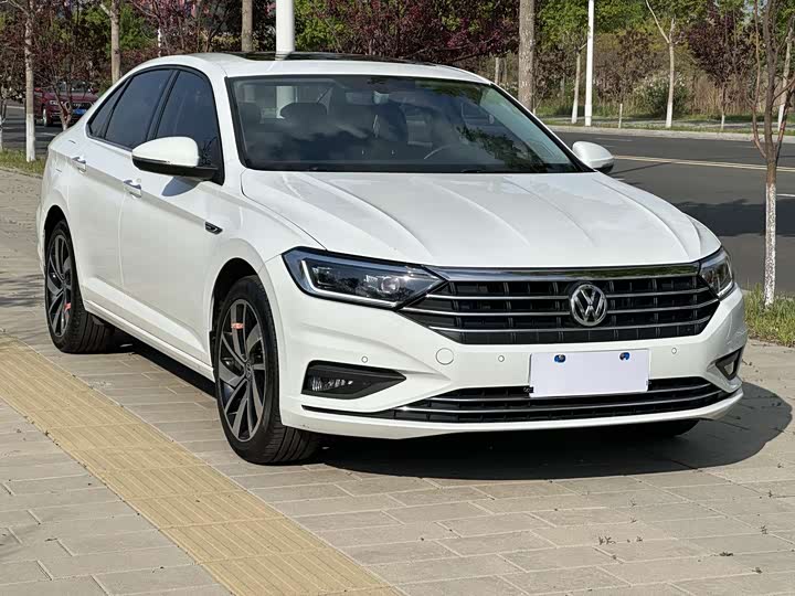 Фото 4 - Volkswagen Sagitar L