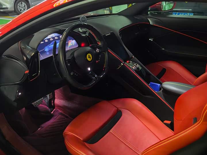 Фото 5 - Ferrari Roma
