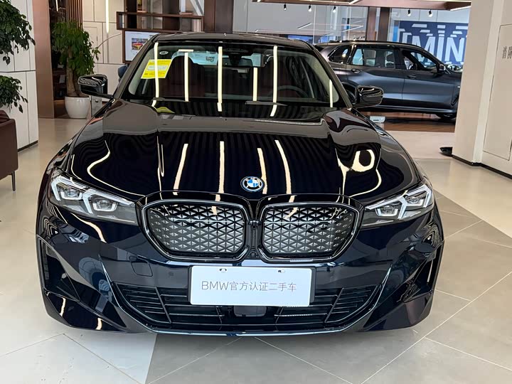 2026 BMW i3