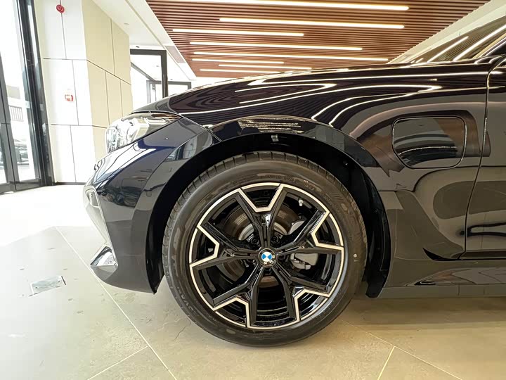 2026 BMW i3