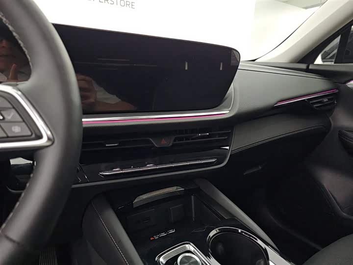Buick Envision Plus 2025 2025款 昂科威Plus 28T 两驱白金版