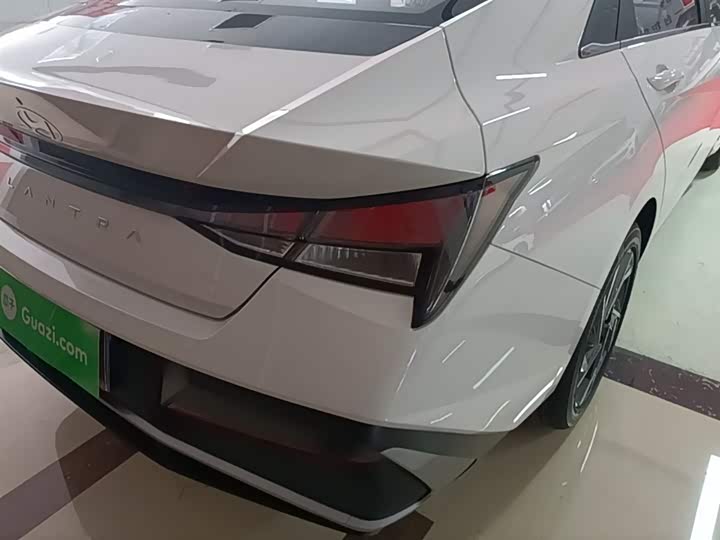Фото 8 - Hyundai Elantra N line
