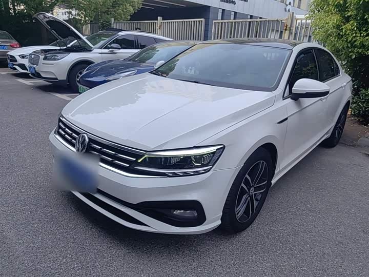 Фото 2 - Volkswagen Lamando L