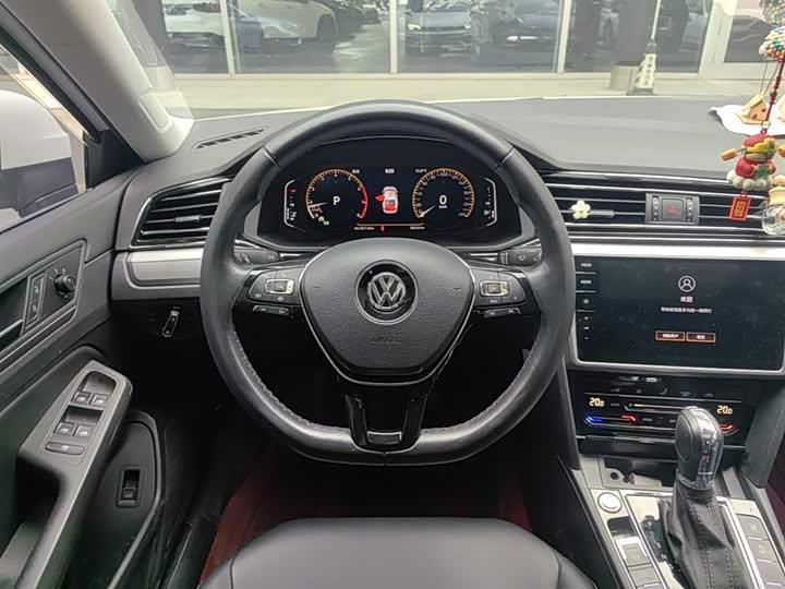 Фото 3 - Volkswagen Lamando L