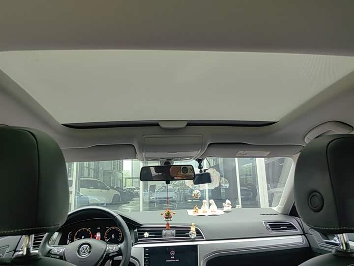Фото 9 - Volkswagen Lamando L